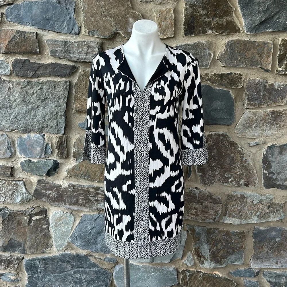 Diane Von Furstenberg 'Rose' Silk Ikat Print Shift Dress in Black/White Size 6